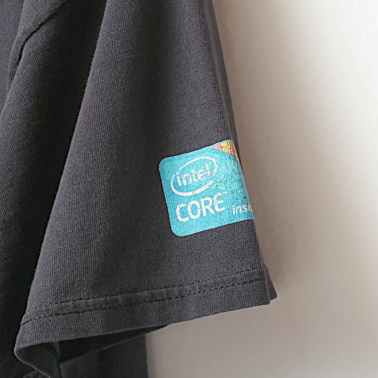 00's Intel Tシャツ 00's INTEL「Solid-State Drive」企業Tシャツ – FUJI STORE