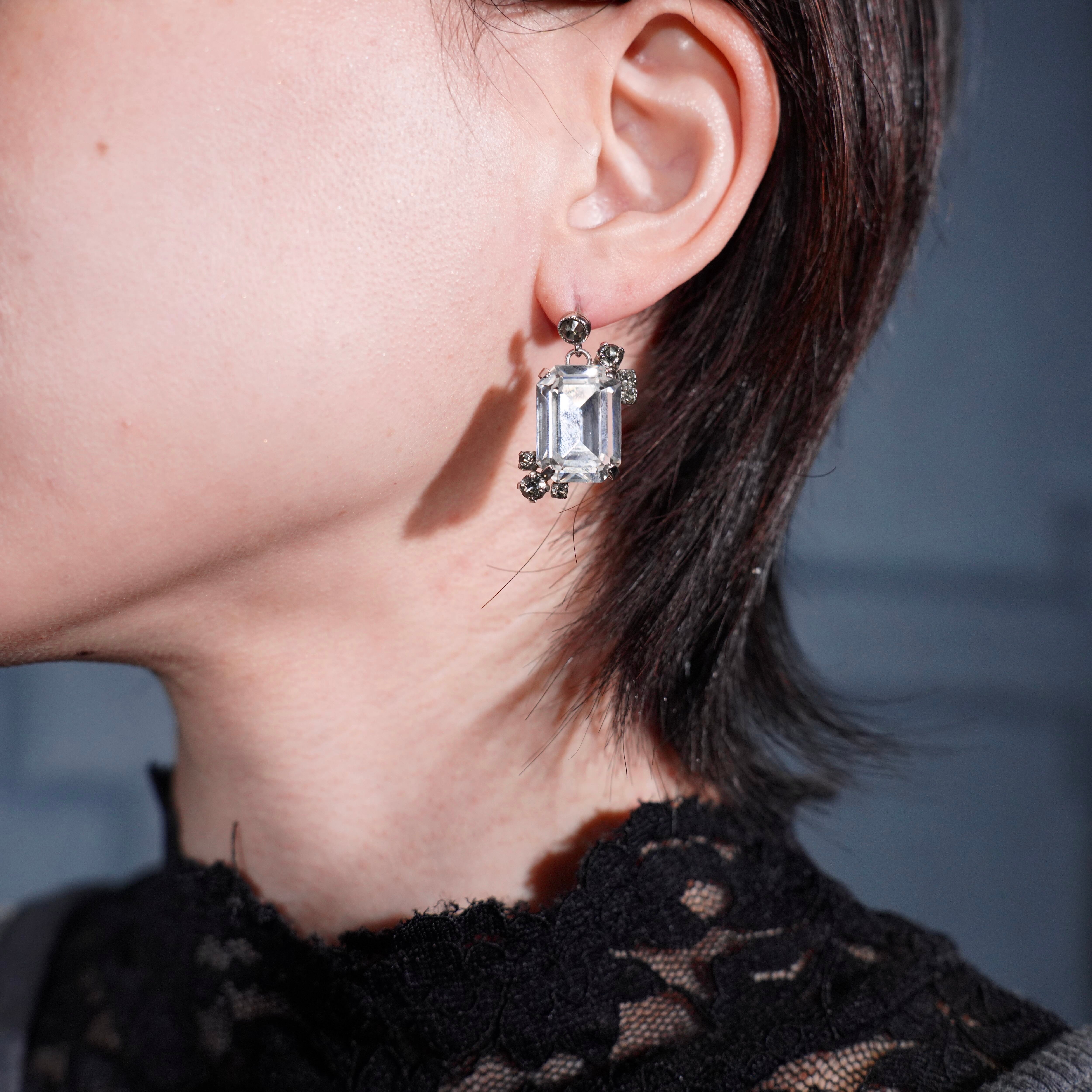 Chrisitian Dior CLEAR CRYSTAL STONE DESIGN EARRING/クリスチャン