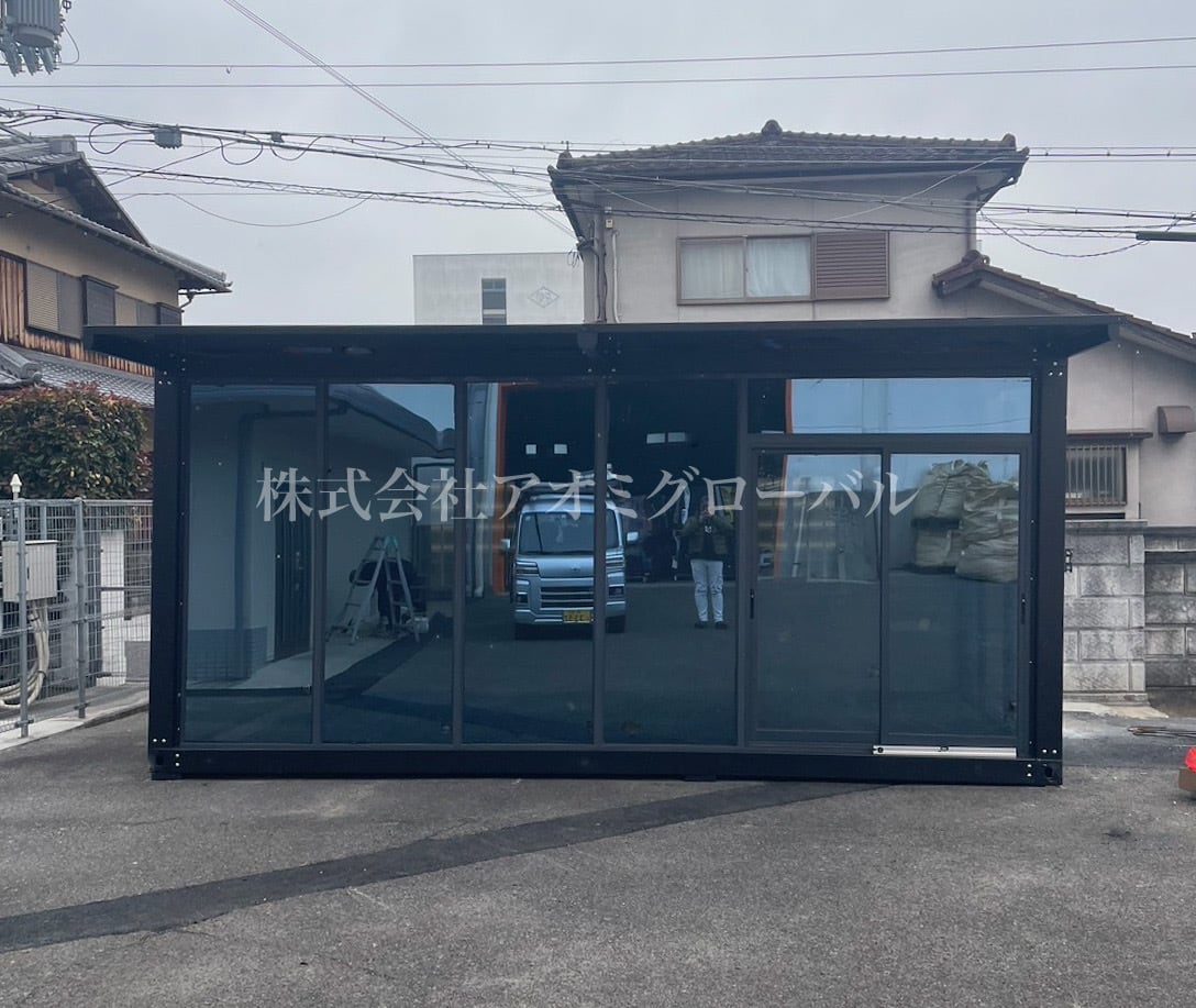 アオミの組立式プレハブハウス ユニットハウス スーパーハウス 仮設 事務所 倉庫 新品・予約商品] W3000×D6000mm （サイズ・カラー変更可能）シャッター