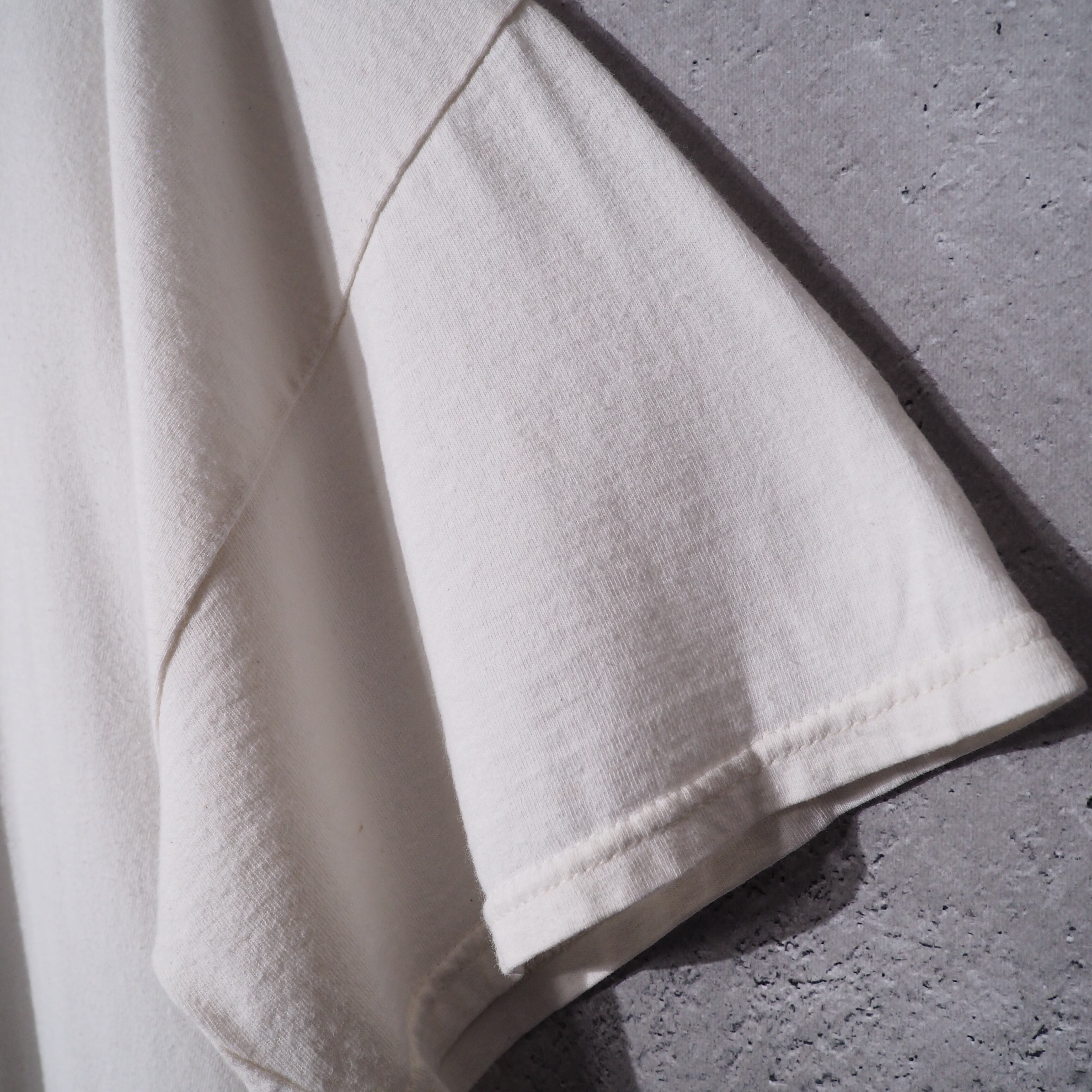 " N.HOOLYWOOD " Walrus Burger Graphic printed Over silhouette White Tee