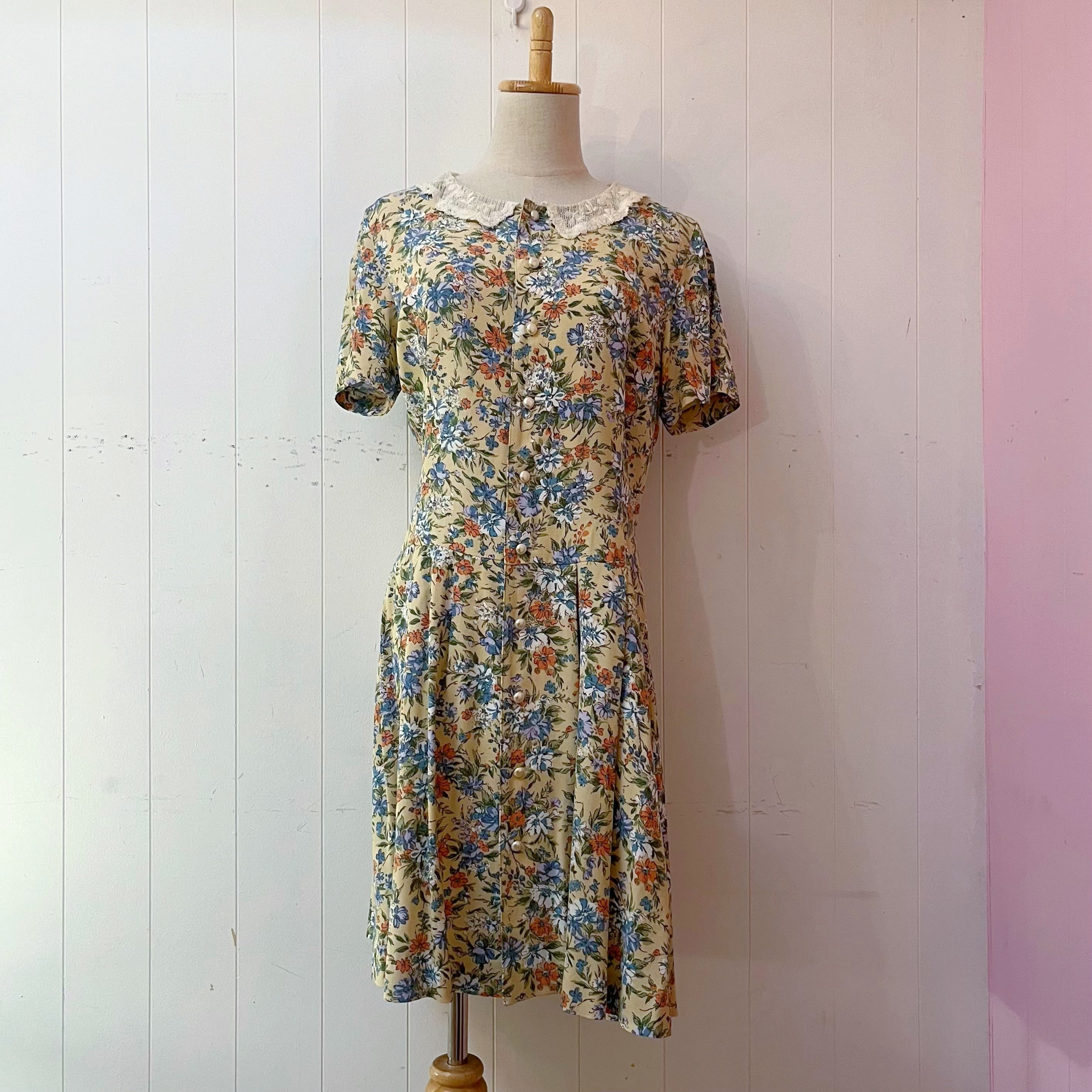 KEITH / lace collar flower one-piece