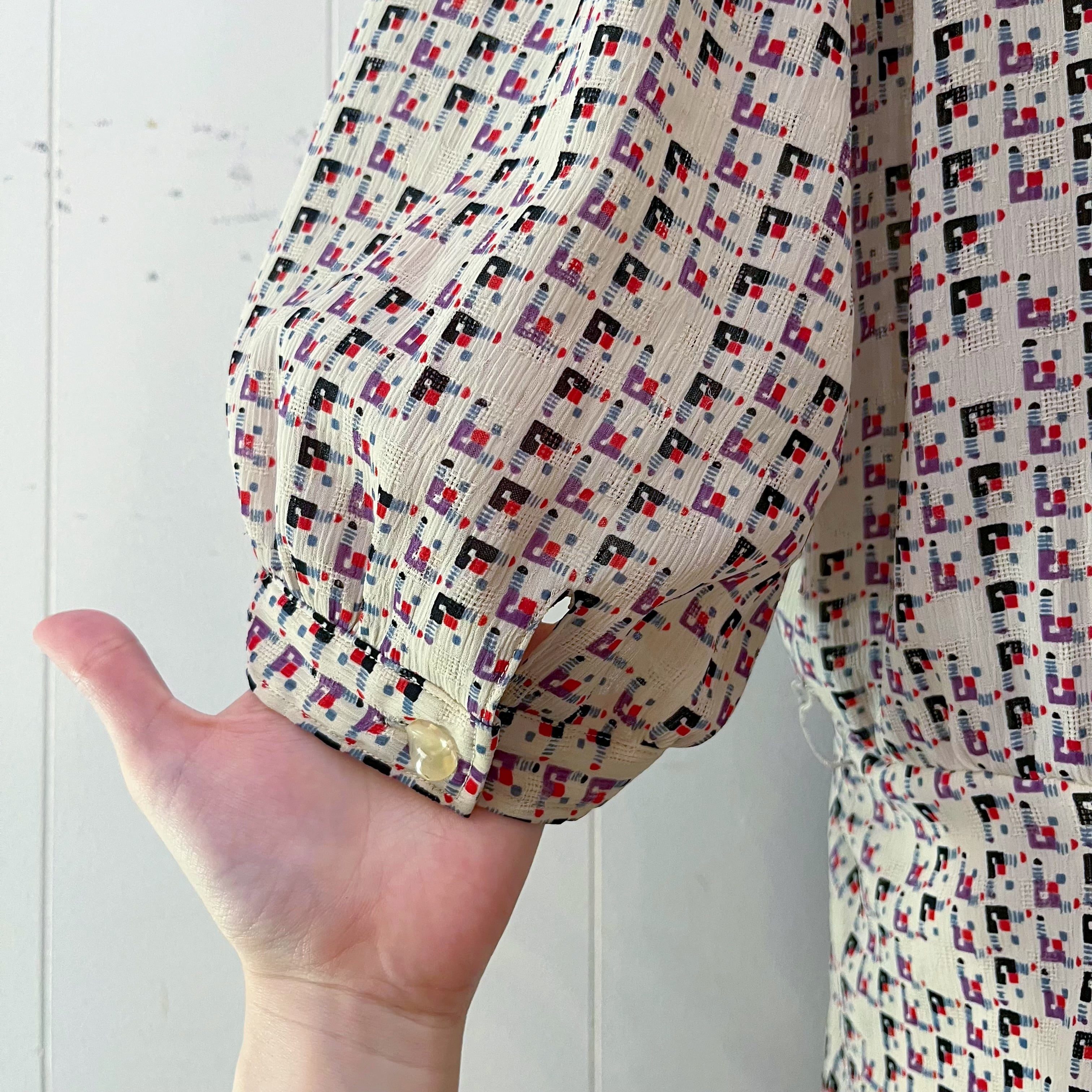 ivory mosaic pattern gather one-piece