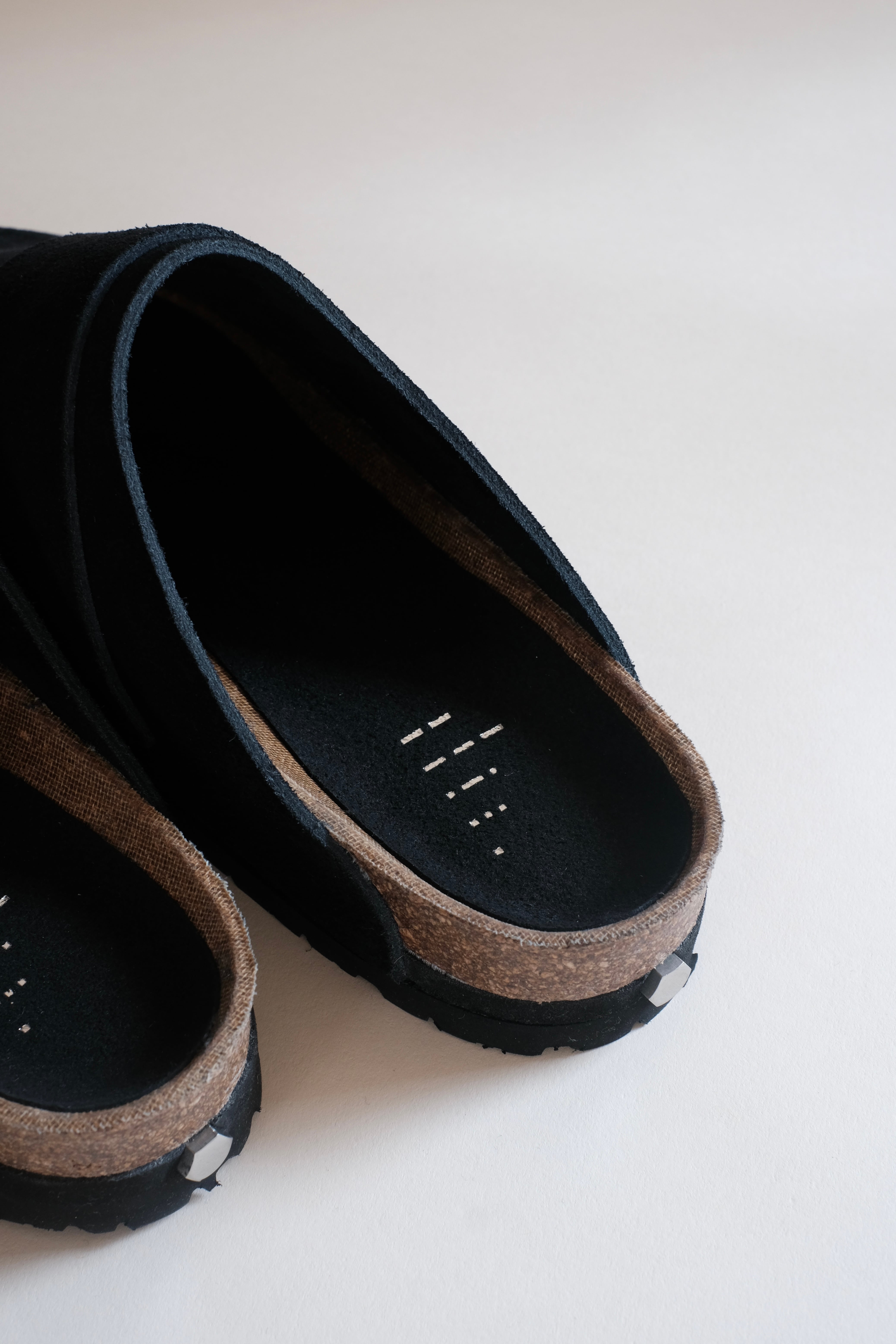 OUAT / BLACK SPACE CLOGS | LIVING