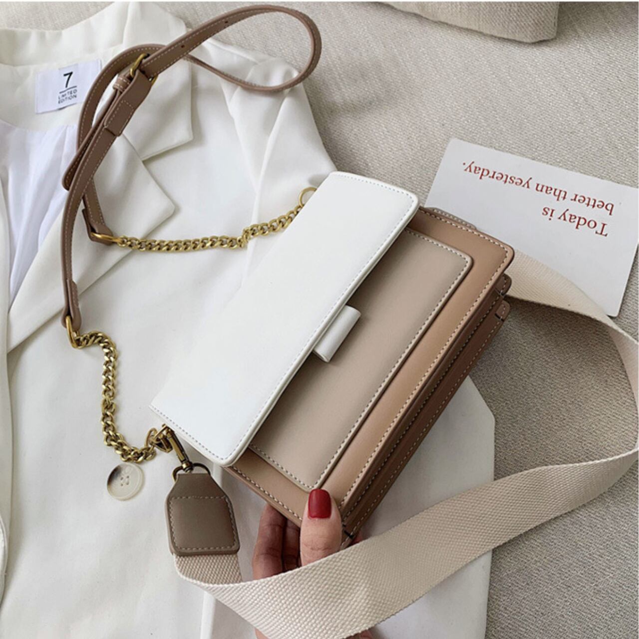 スクエア型 ショルダー バッグ 3412385