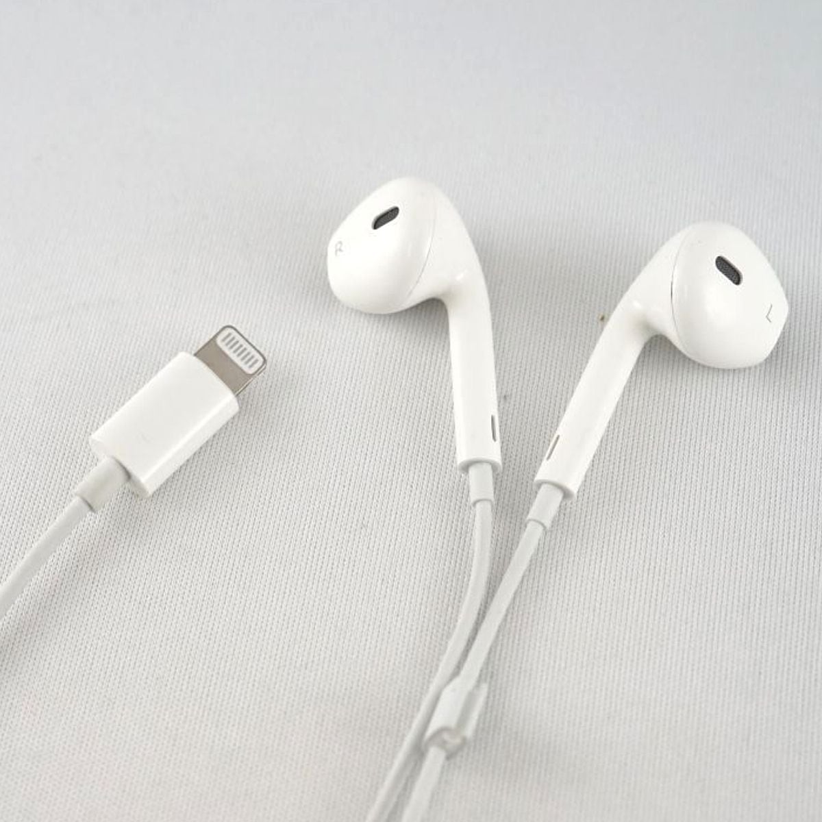 Apple AirPods Pro 2 右イヤホンのみ USED品 エアーポッズ プロ R 片耳