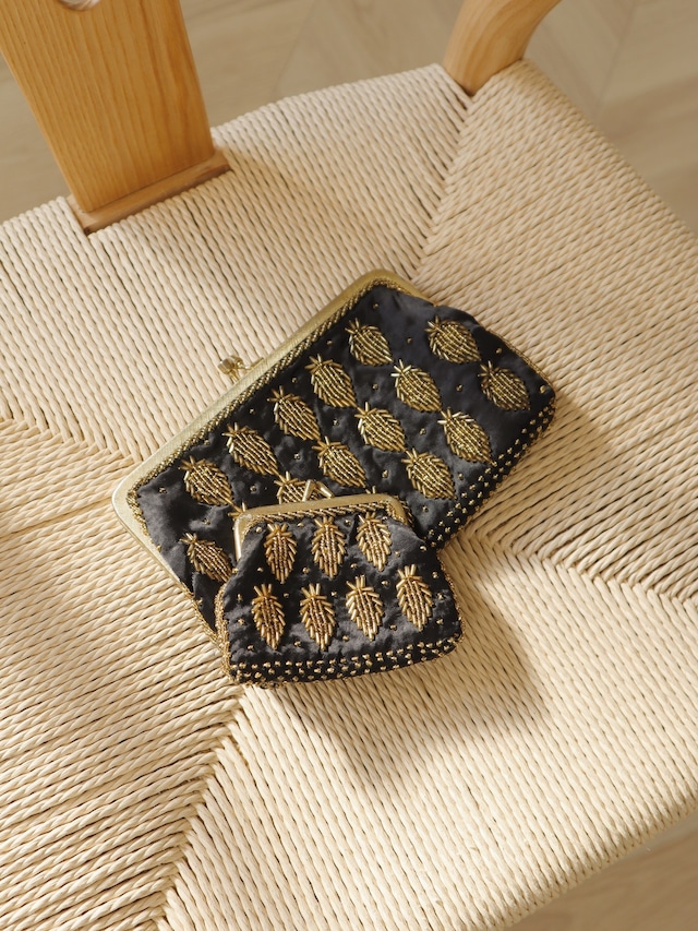 embroidery clasp mini bag 2 piece set