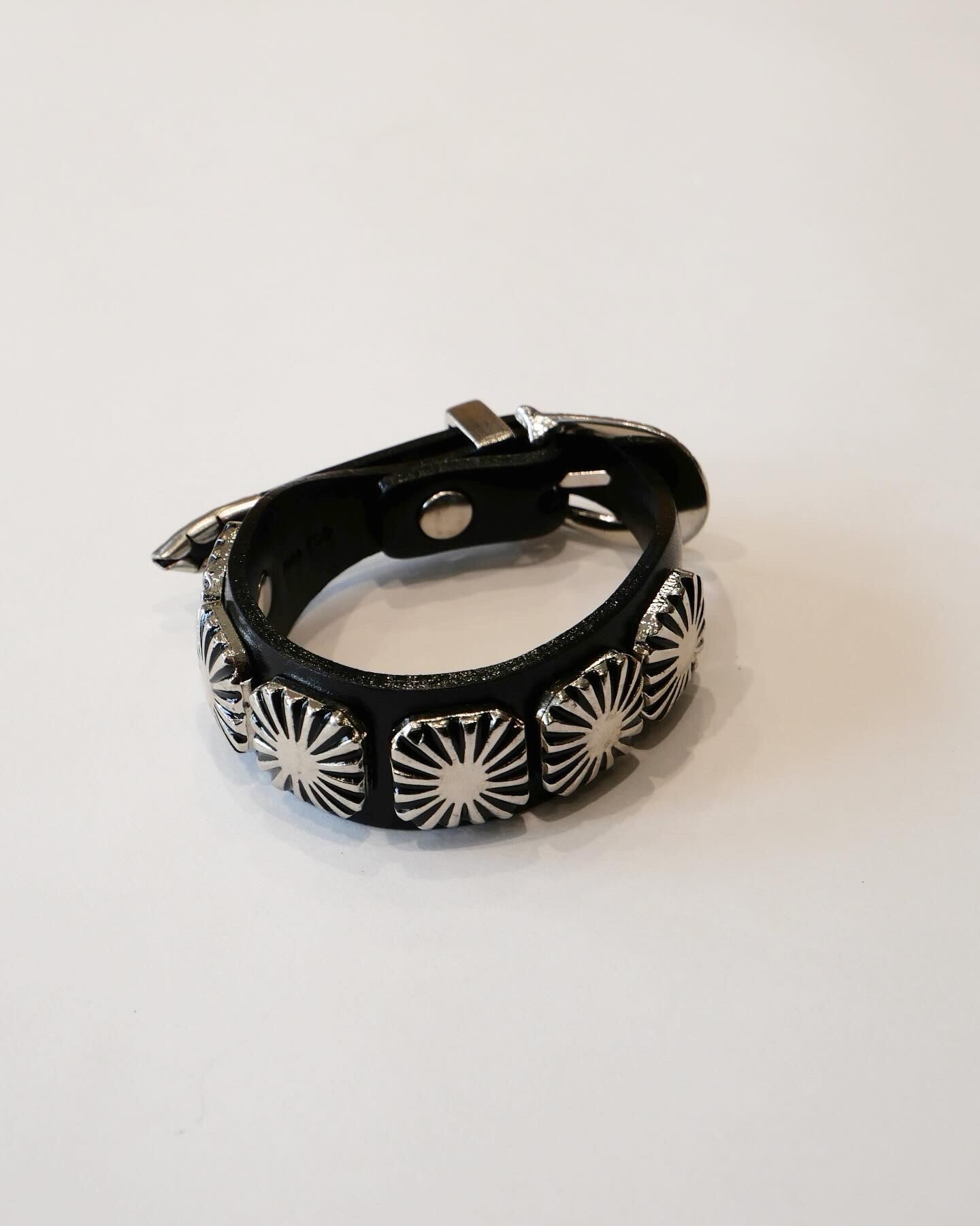 TOGA TOO バングル レザー 牛革 TOGA TOO CONCHO LEATHER BANGLE