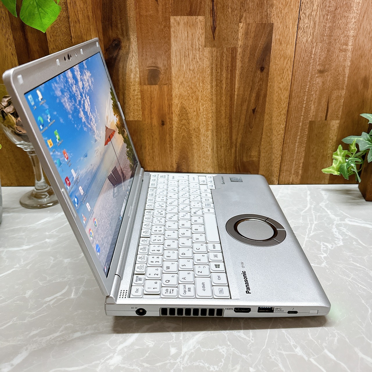 2020年式 Panasonic Let’s note SV9 第10世代 Core i5 / メモリ8GB / SSD 256GB / 12.1インチ FHDディスプレイ