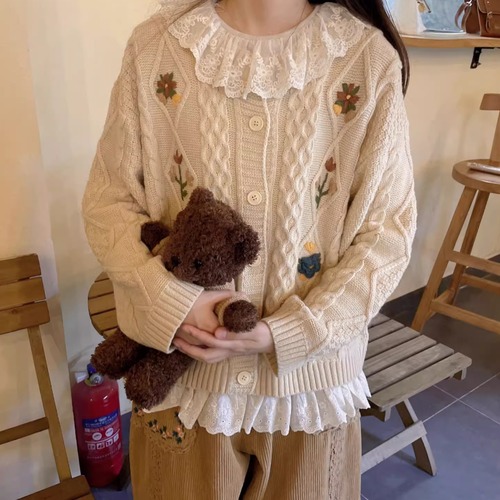 フラワー刺繍ケーブルニットカーデ ・8525