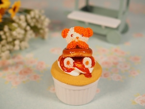ドーナツ浮き輪くまさんのカップケーキ小物入れ
