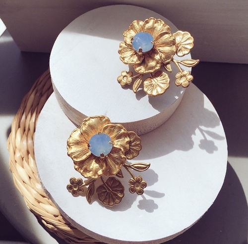 Flower shower earring