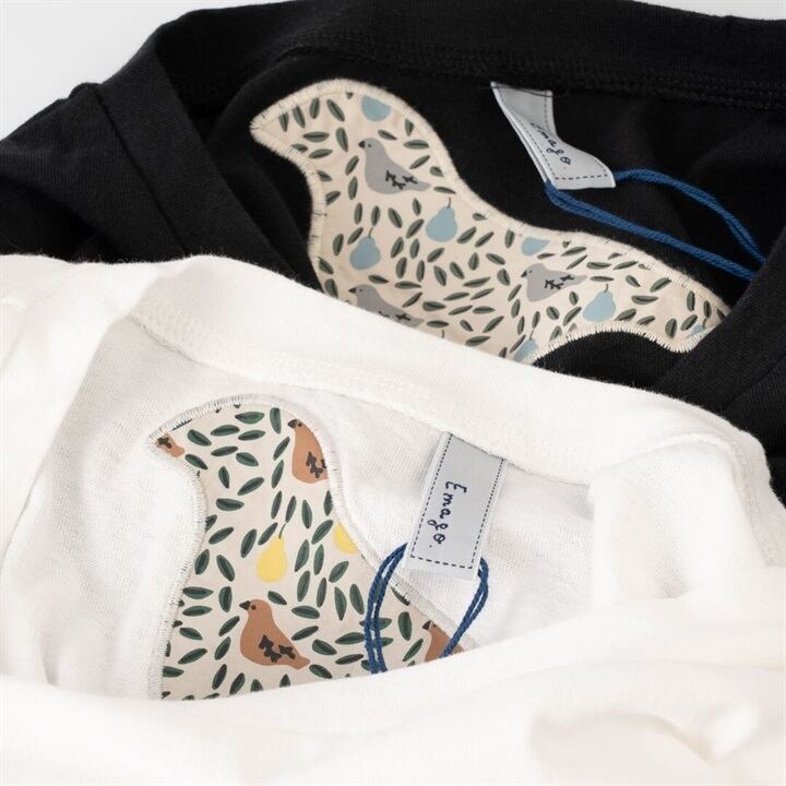 【Emago.】ポケット付き半袖Tシャツ|トリと洋ナシ