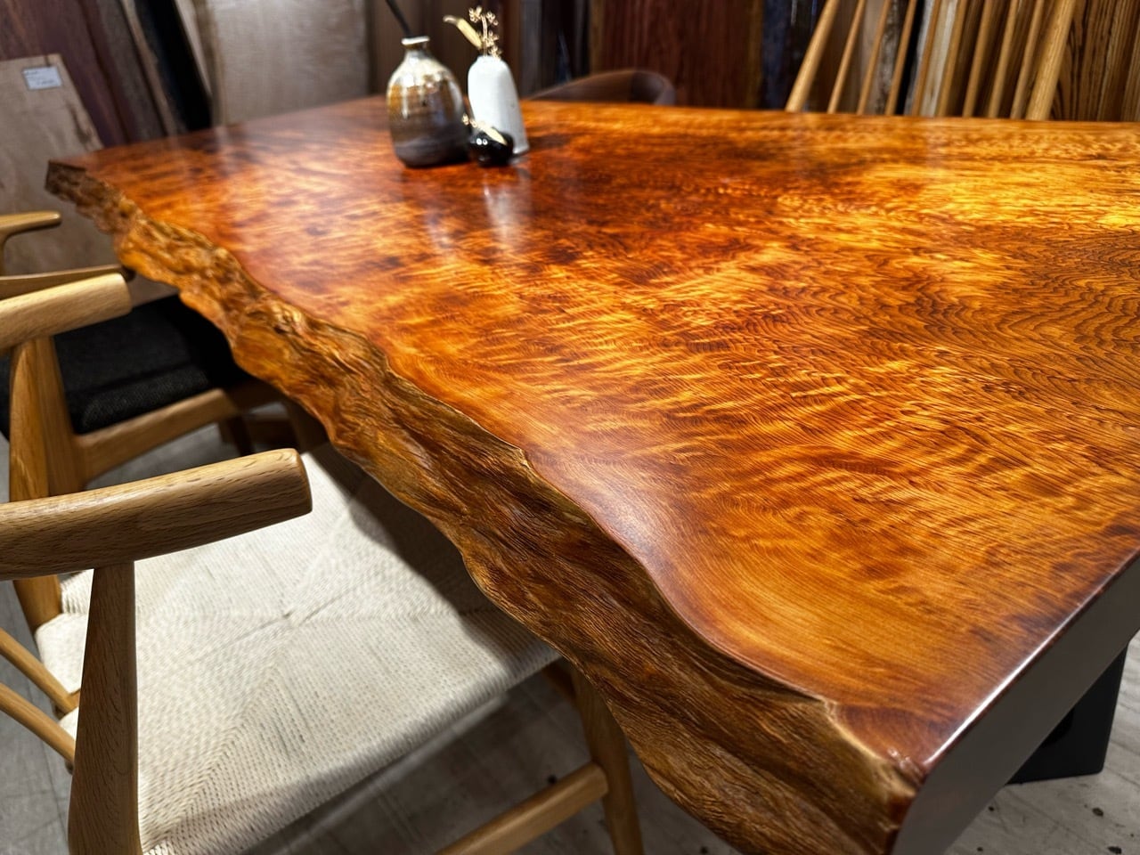 屋久杉（ヤクスギ）_1930×960-770×57_浅草本店_テーブル天板/一枚板