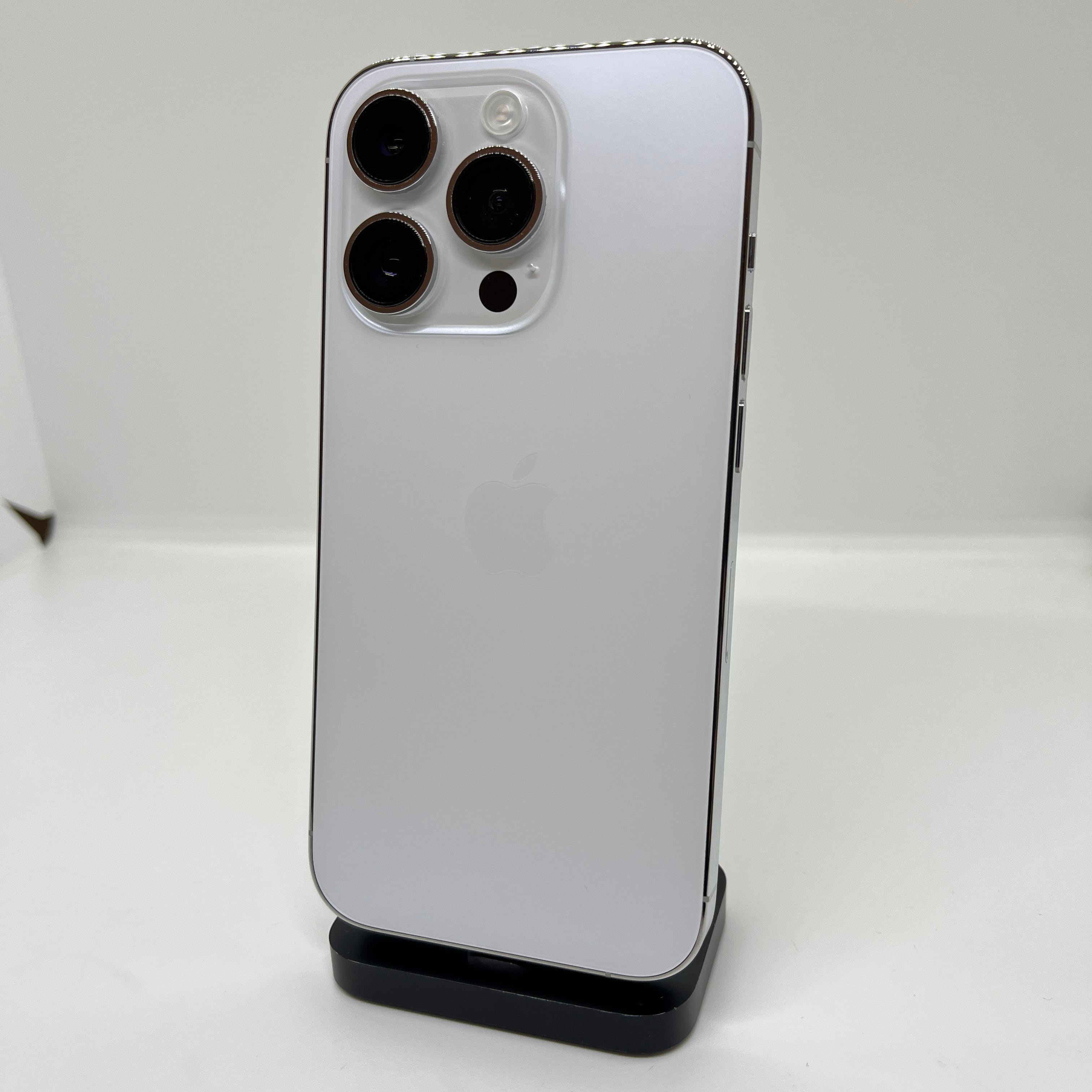 Apple iPhone 11 Pro ホワイト ジャンク品 激安ジャンク】iPhone11Pro 256GB ホワイト【SIMロック解除済み