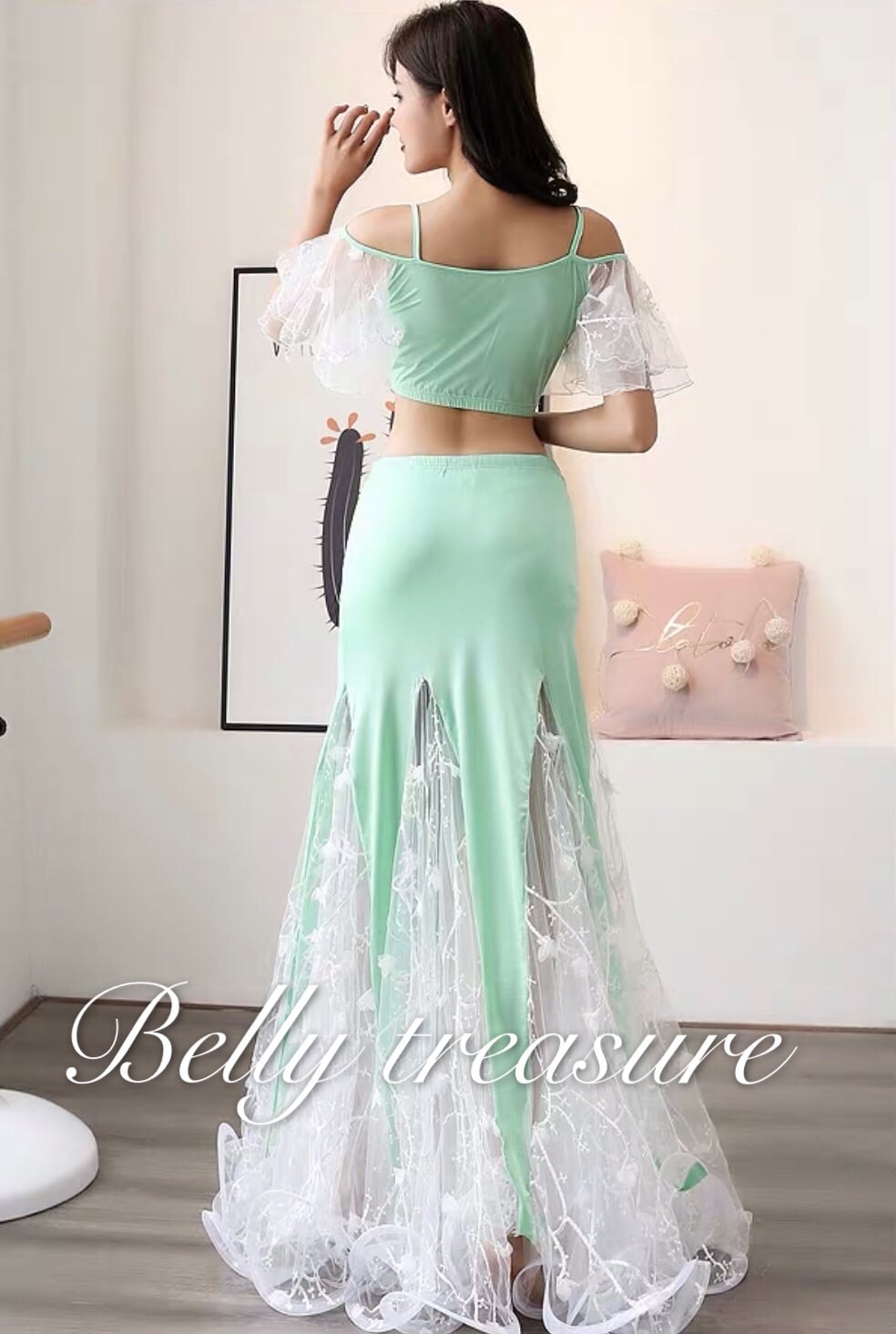 ベリーダンス トップス スカート2点セットライトグリーン Lサイズ