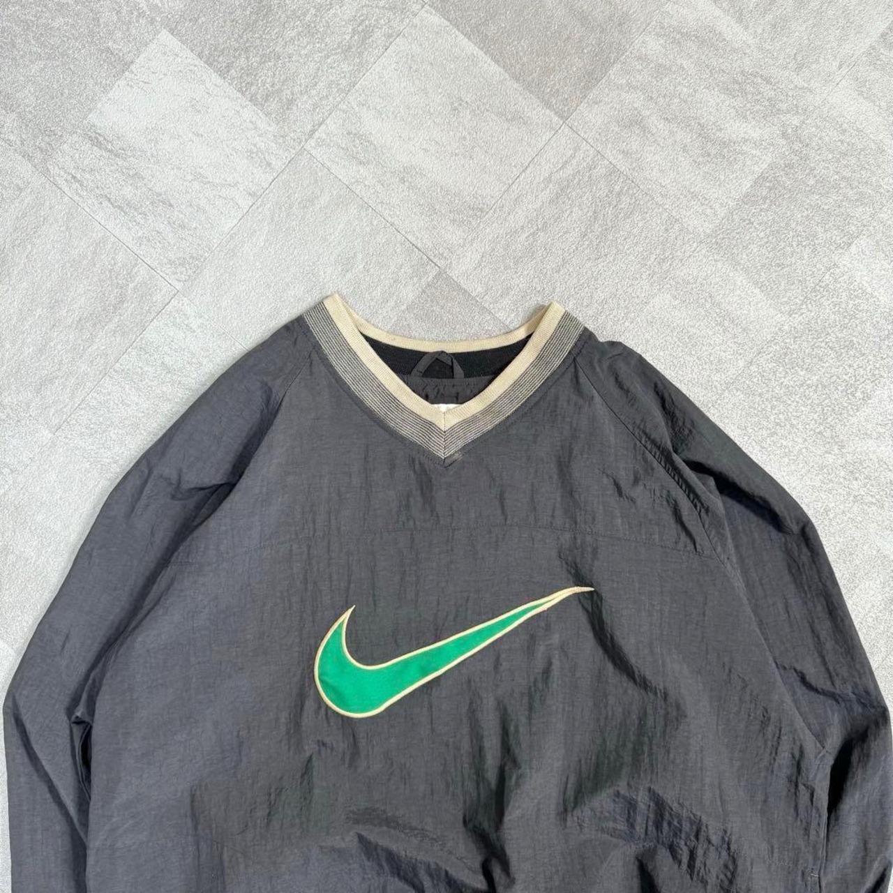 【希少】ナイキ ナイロンジャケット 90s 白タグ USA製 ロゴ刺繍 ゆるだぼ