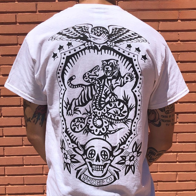 featuring an abstract back graphic T-shirt(GV527)