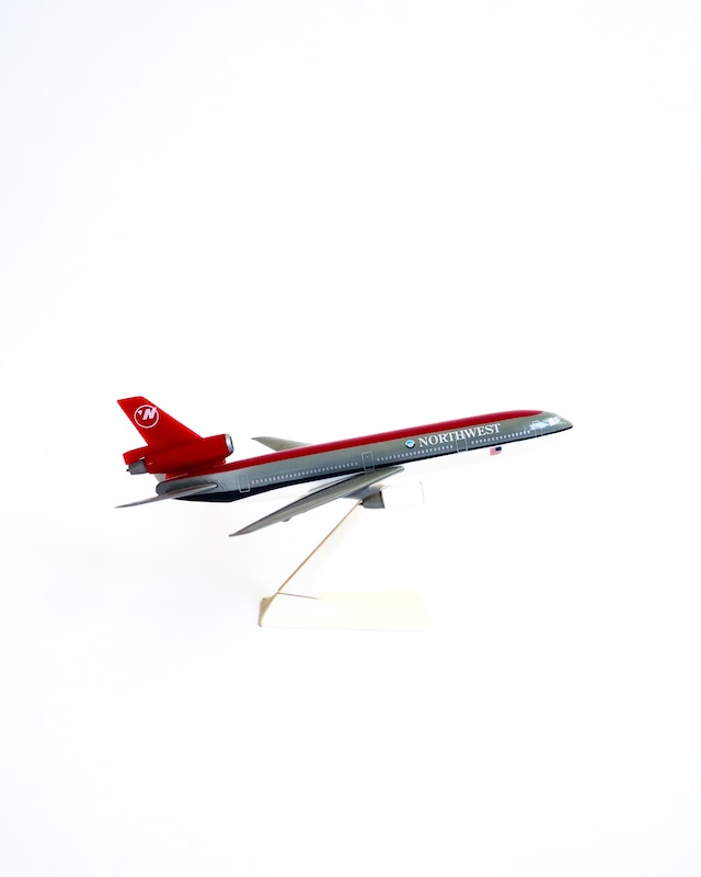 Northwest Airlines 1/200 scale model airplane