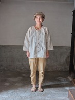 乘鞍印　綿麻ダボシャツ（灰白色）