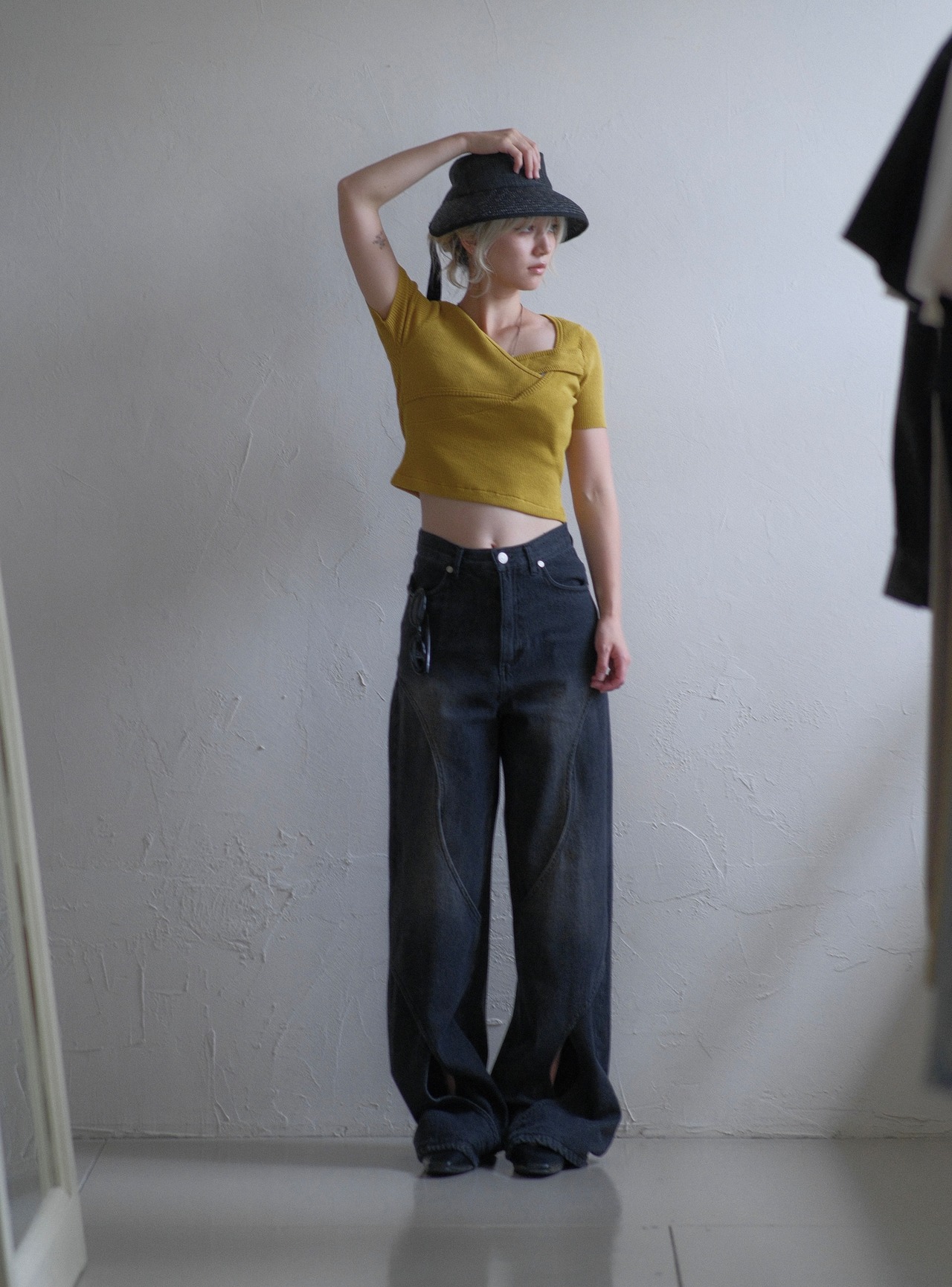 Curve Cutwork Denim Pants / BLACK - 3
