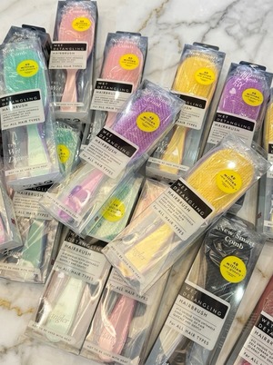 ヴィッグ専用ヘアブラシ【商品番号 2047】