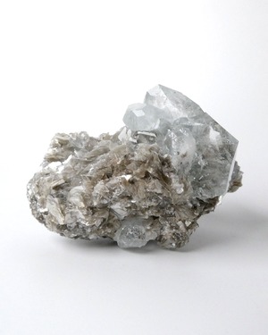 Aquamarine with Mica アクアマリン原石 ⭓ 雪嶺 ⭔ MINERAL・原石＆鉱物