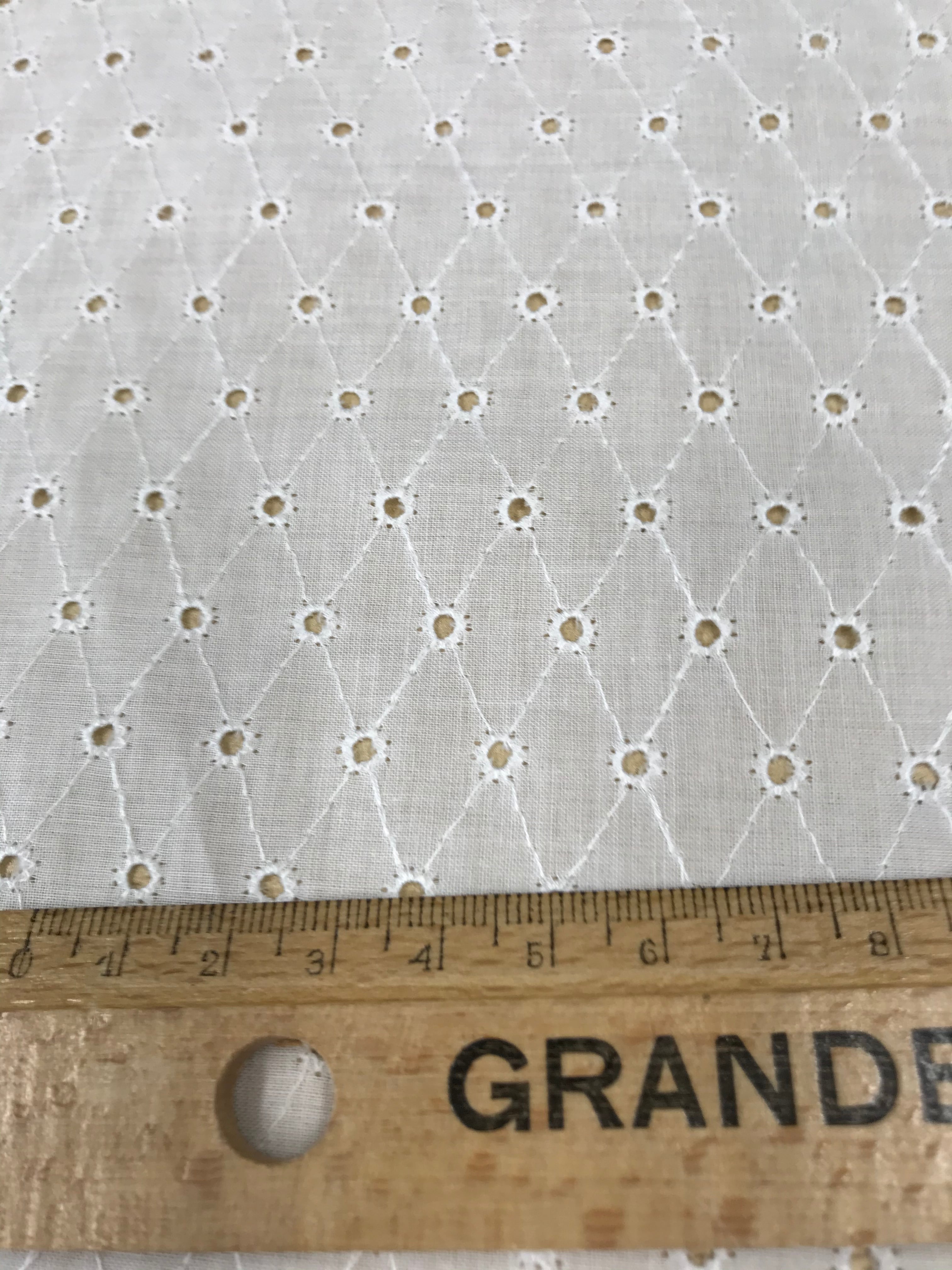 送料無料！ 綿レース生地 50 cm COTTON LACE ALL OVER 26052