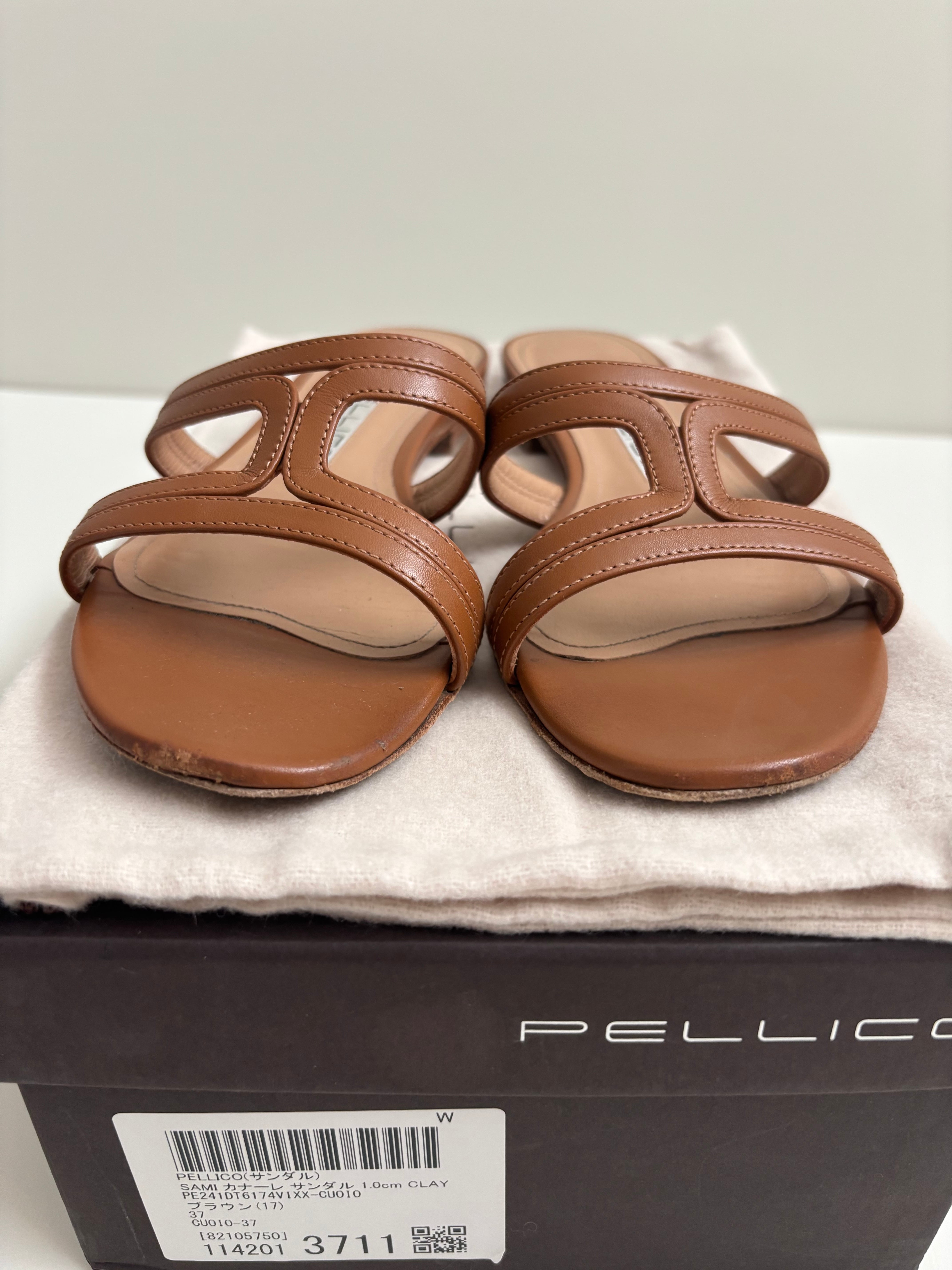 PLLICO ペリーコ カナーレ レザー フラット サンダル ブラウン 37 PELLICO / ペリーコ SAMI カナーレ サンダル 1.0CM CLAY | LIFNE（リフネ）
