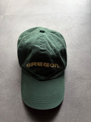 Signatures OREGON DUCKS ロゴ刺繍 キャップ グリーン