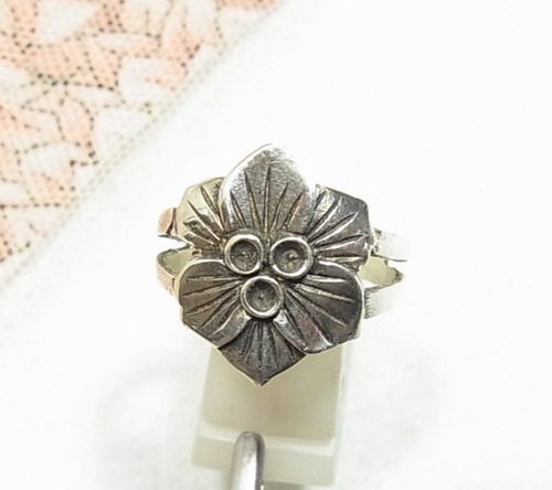 【特価】シルバー925製、フラワーリング サイズ9　  アクセサリーのセール通販 11575S