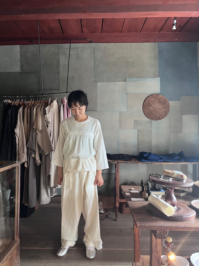 COSMIC WONDER ｜Shangri-La farmer wrapped pants　white
