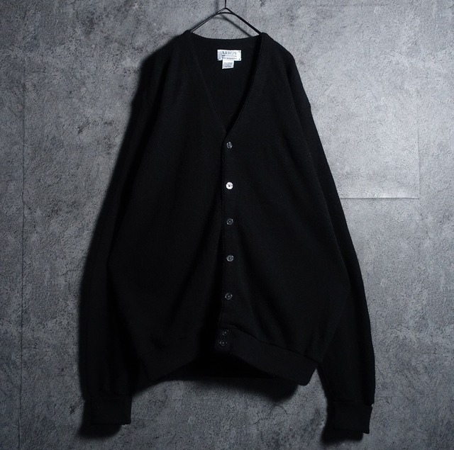 90s “ARROW” Black Plain Acrylic Cardigan