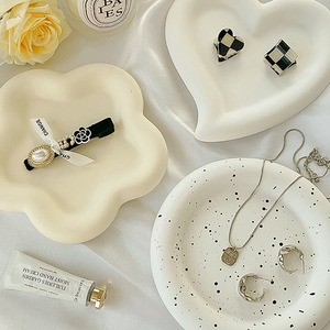 石膏アクセサリートレイ