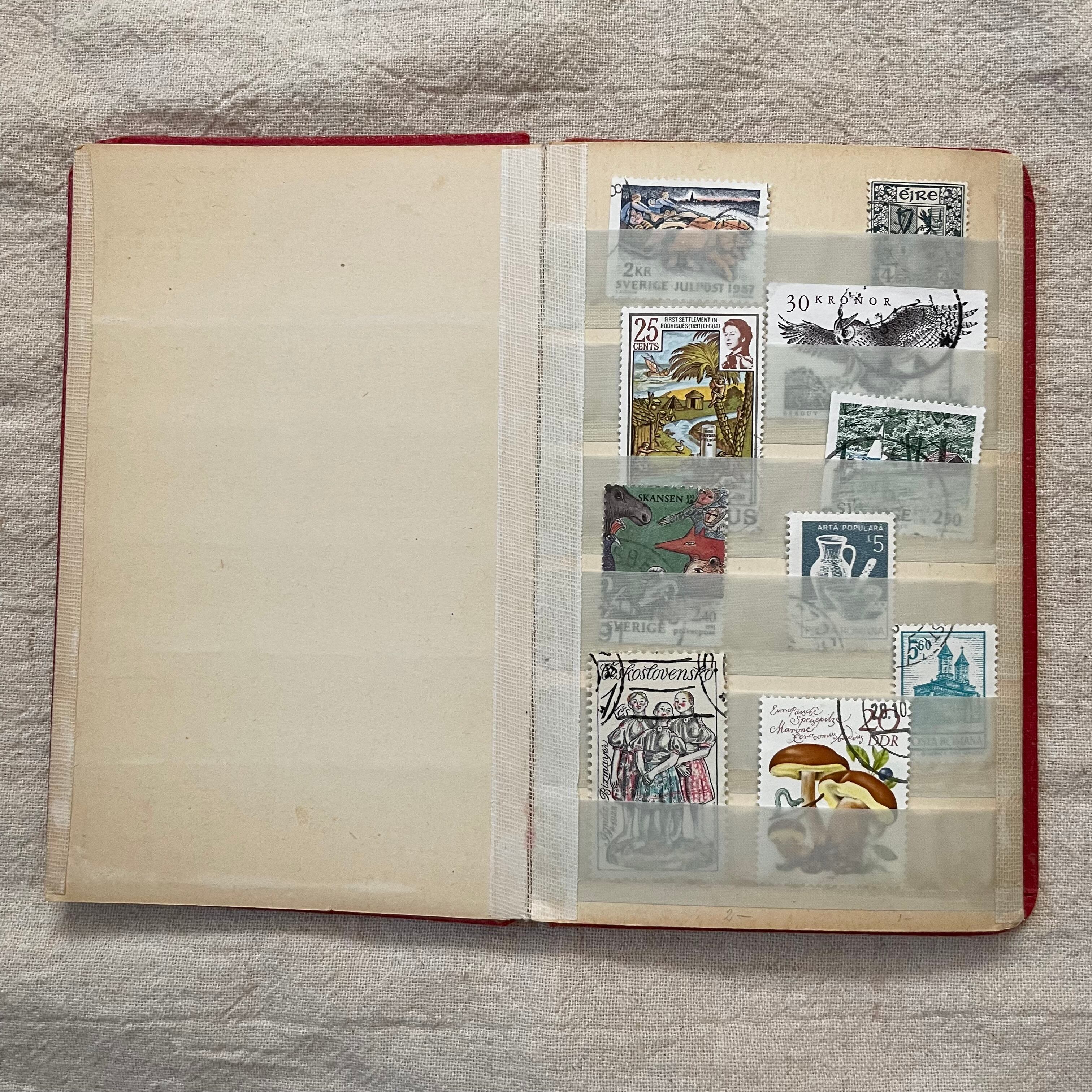 39枚の切手と切手帳1 | Pay ID