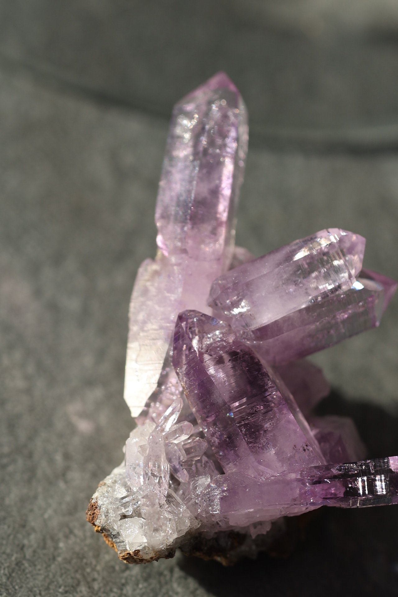 ベラクルスアメジスト「雫きらり」Veracruz Amethyst | 天然石 原石 鉱物 パワーストーン | st00436