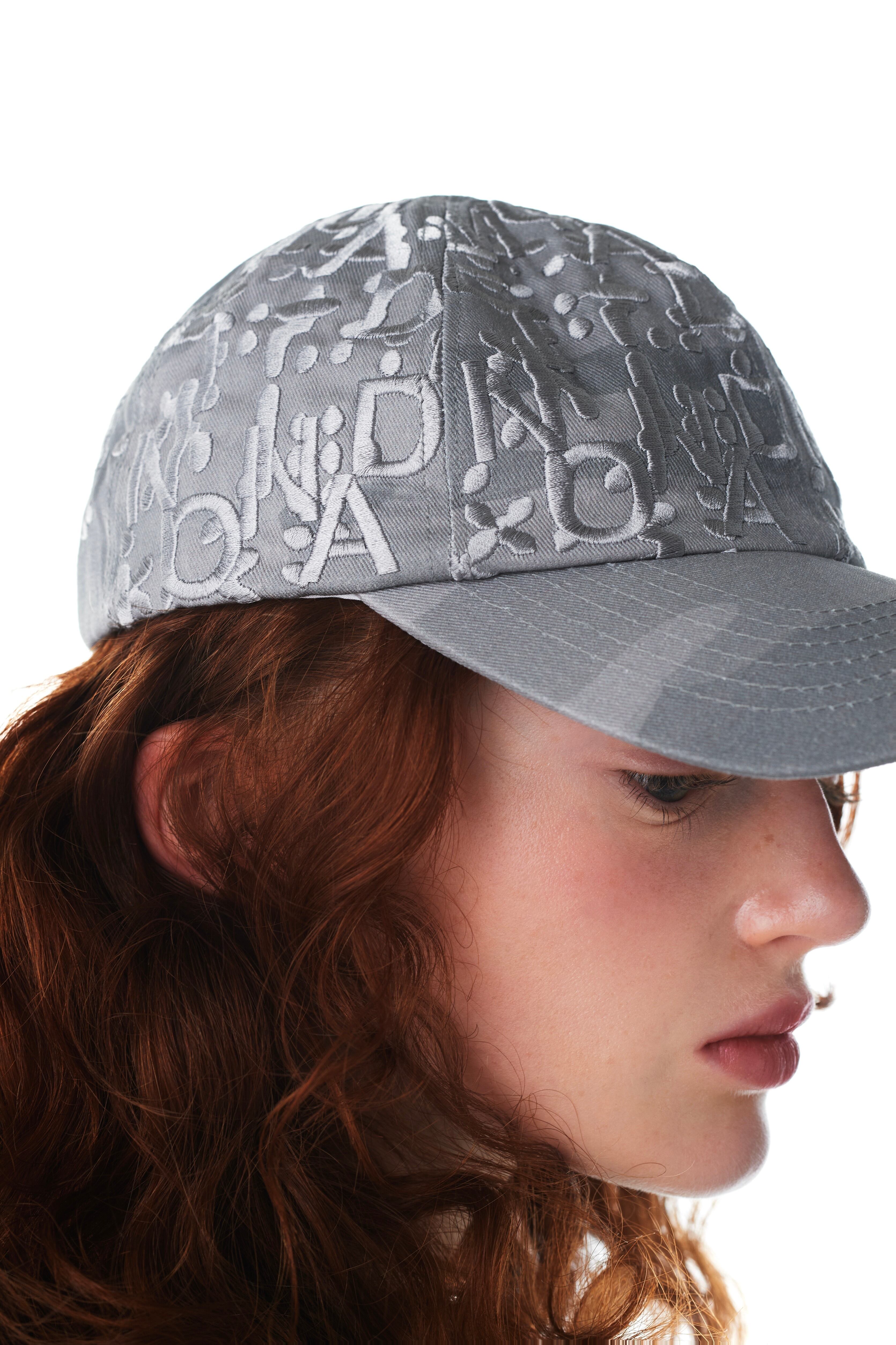 TOY / GRAY | GADID ANONIEM