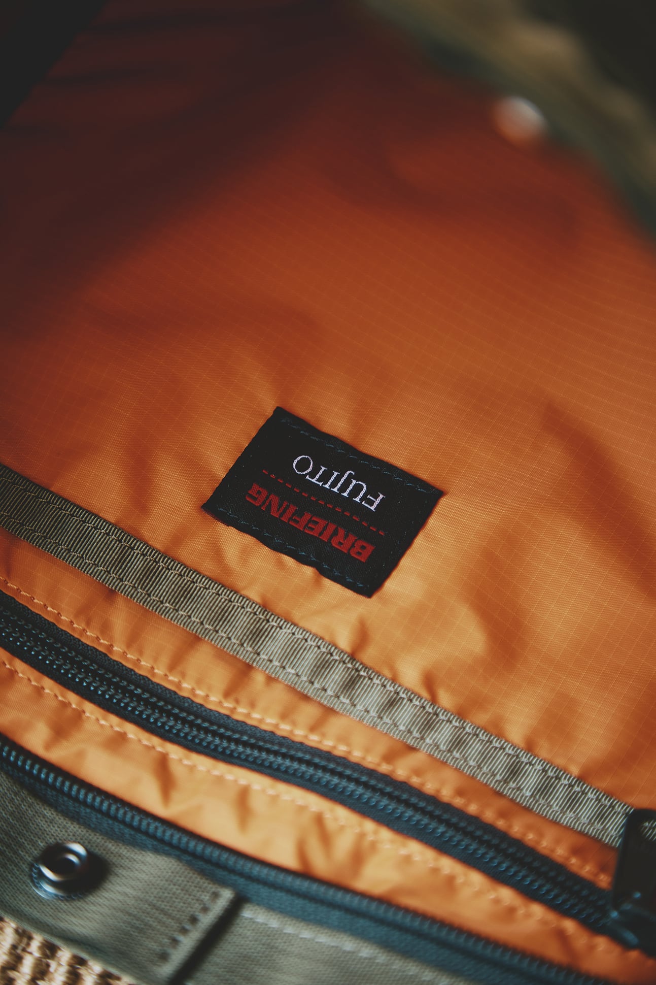 BRIEFING × FUJITO UTILITY HELMET BAG Olive Green,Navy | Directors