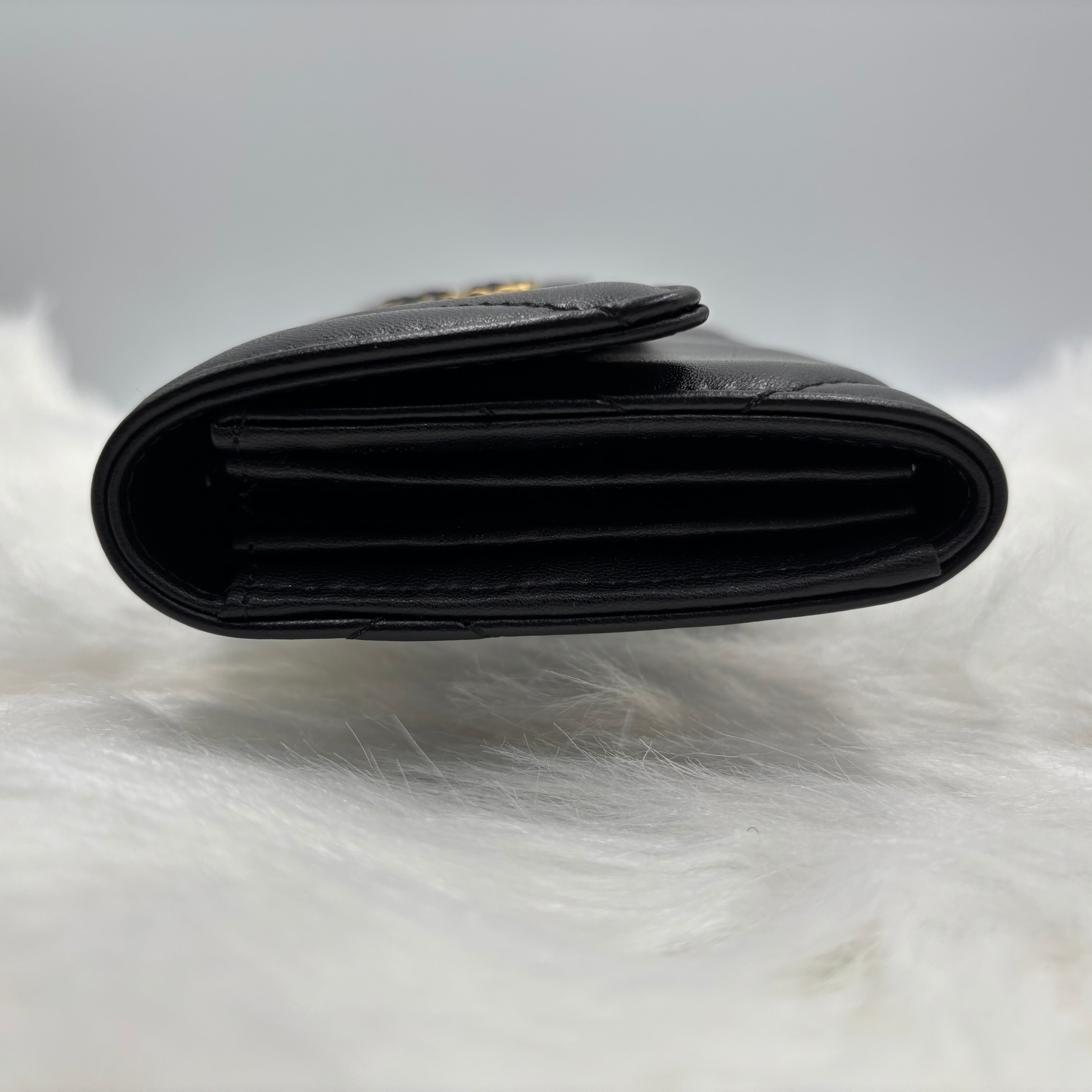 ✨極美品✨CHANEL 19 ディズヌフ ラムスキン フラップ 長財布 黒