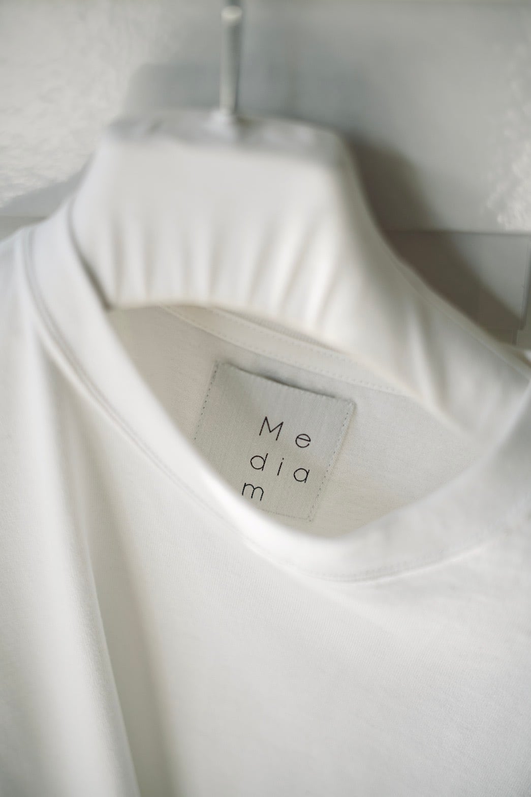 Mediam / Memories Sleeve Rib Long Tee ( White , Black ) | JUQUI Online