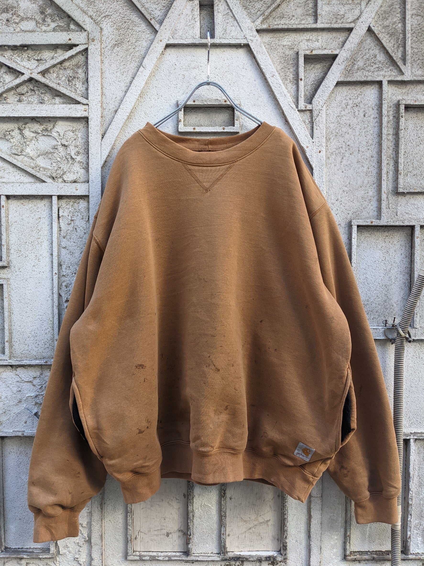 "CARHARTT" inner mesh dirty pocket sweat