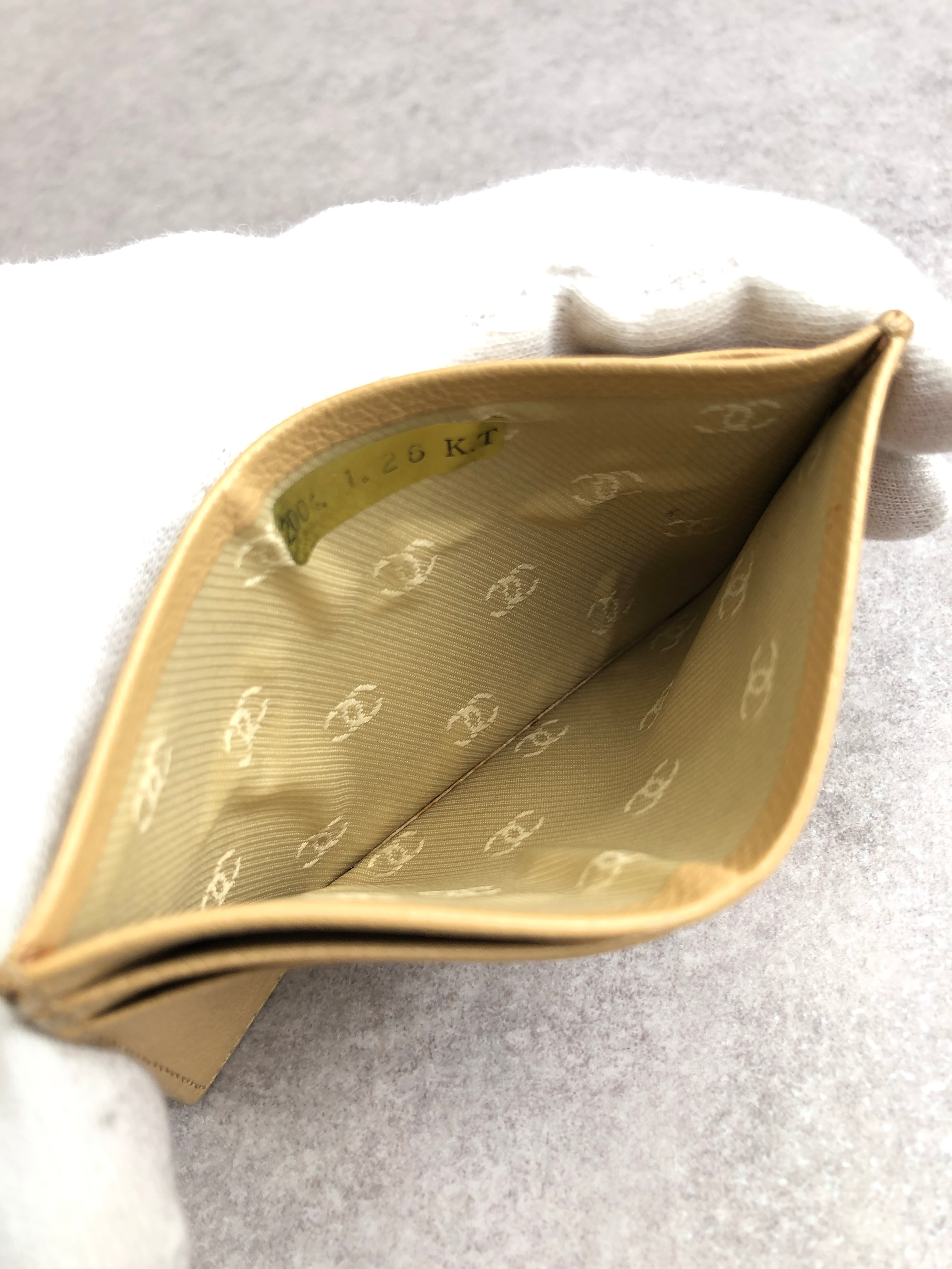 CHANEL シャネル カードケース ベージュ ココボタン レザー キャビア