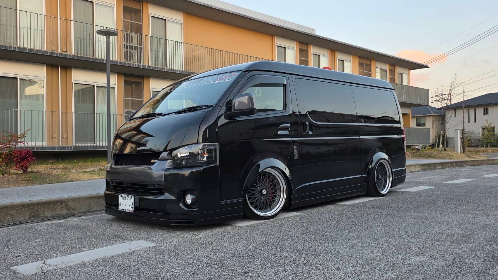 210マジェスタ MSP ルーフスポイラー | K-BREAK カーパーツ