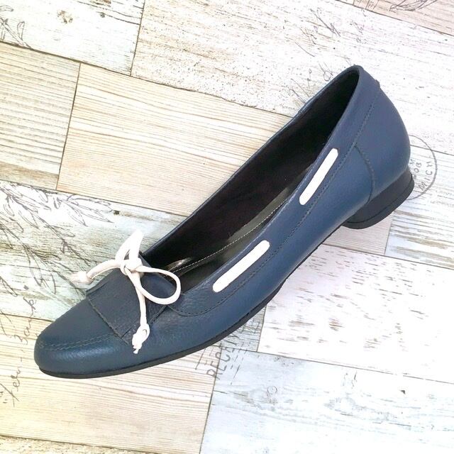 デッキシューズ風ポインテッドフラットパンプス