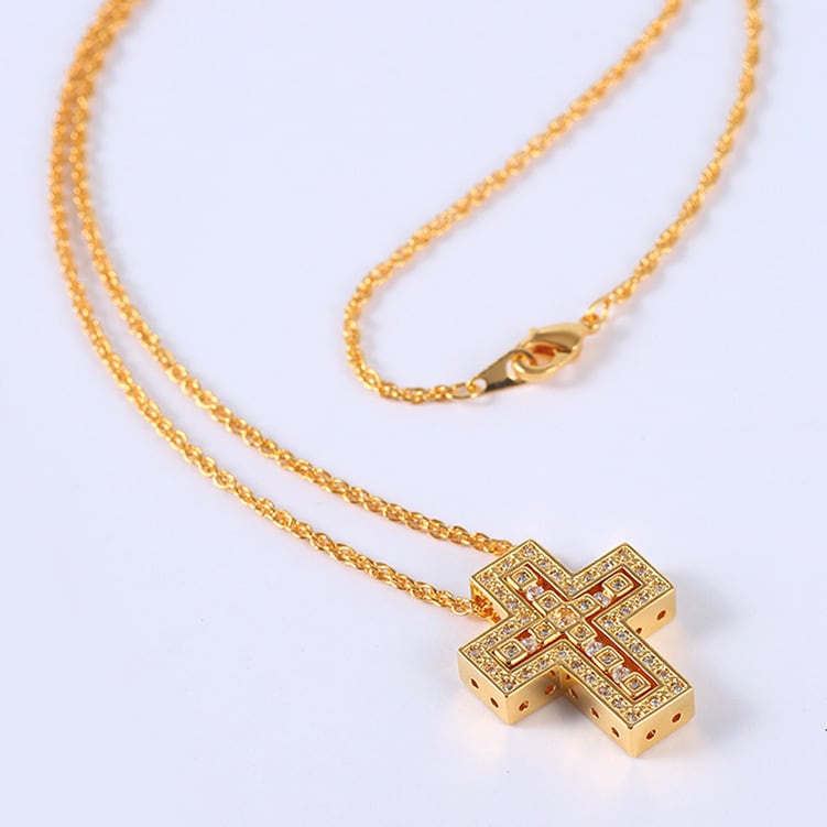 K18GP ベル・エポック クロス パヴェ チャーム with ロープチェーン