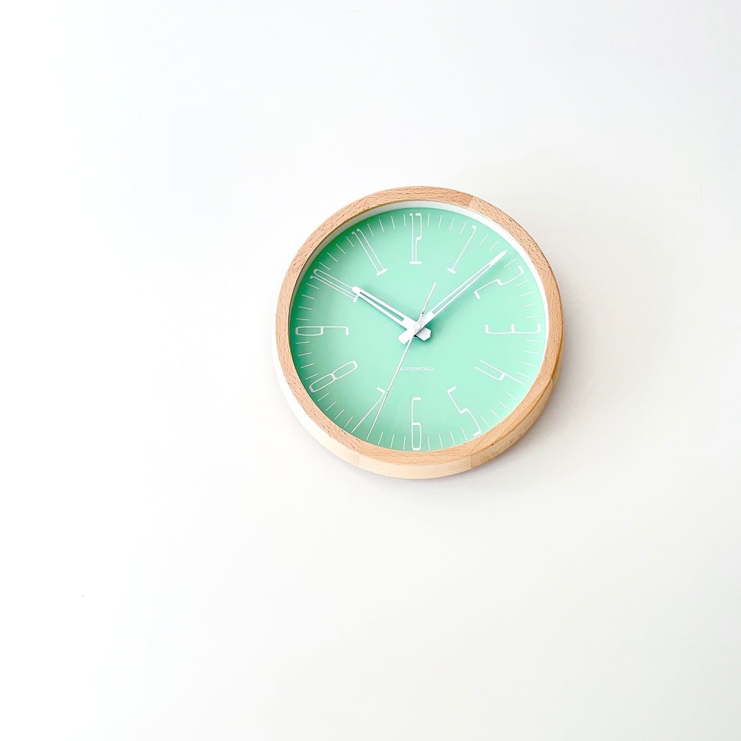KATOMOKU muku clock 21 ライトグリーン km-141LG 掛け時計 | 加藤木工