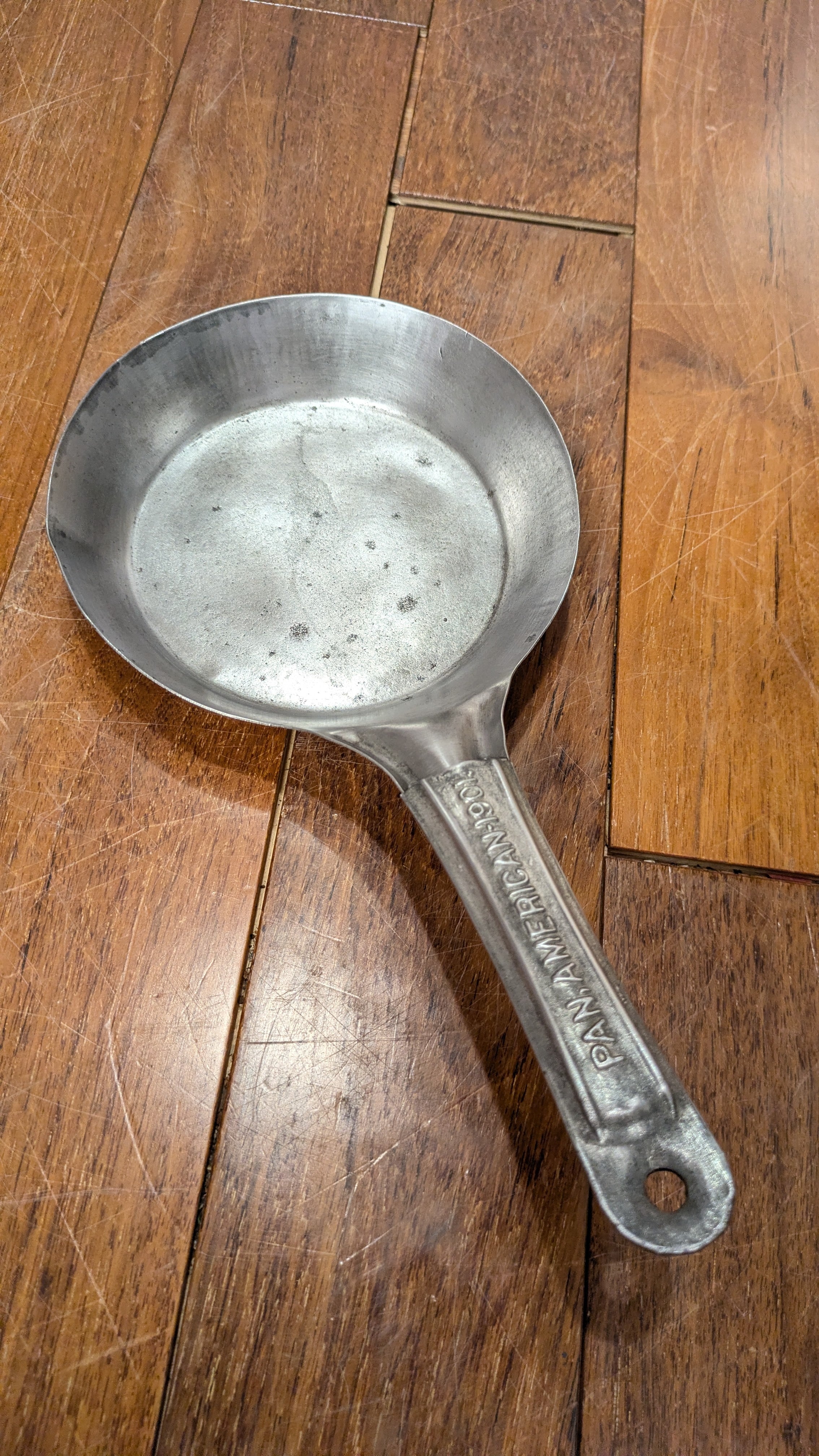 Vintage PAN AMERICAN 1901 Cowboy Fryingpan IronPan mini Antique