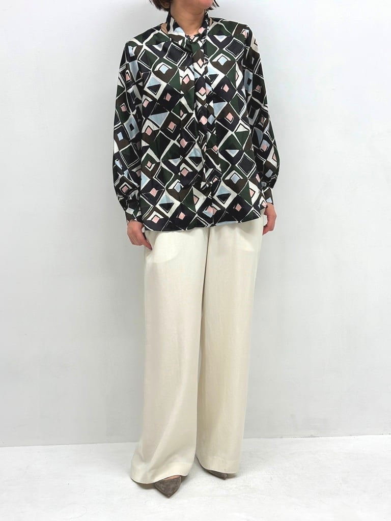 ジオメポリプリントブラウス