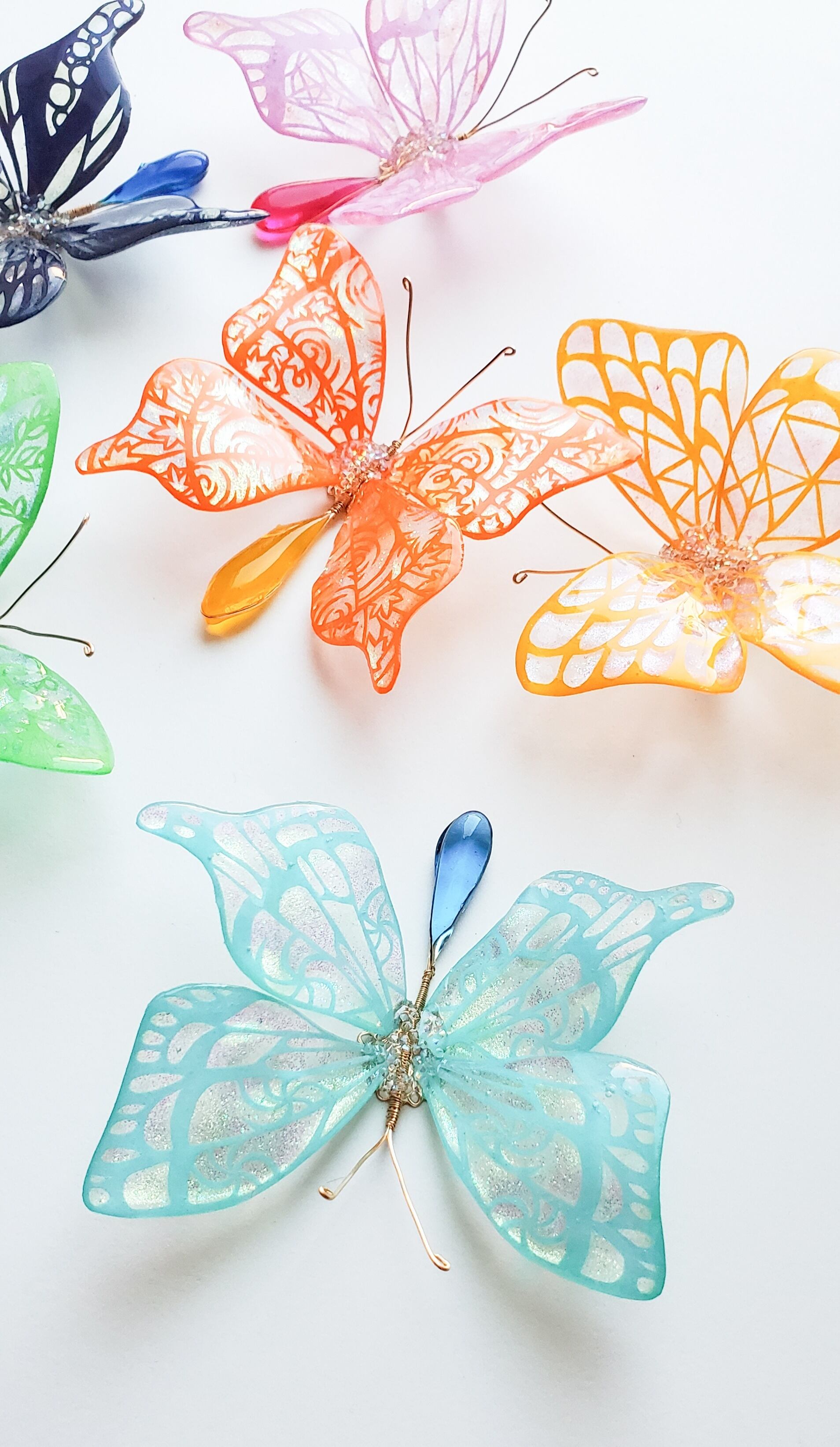 ファンタジーな蝶々の切り絵かんざし[空色] | E.C.&Life