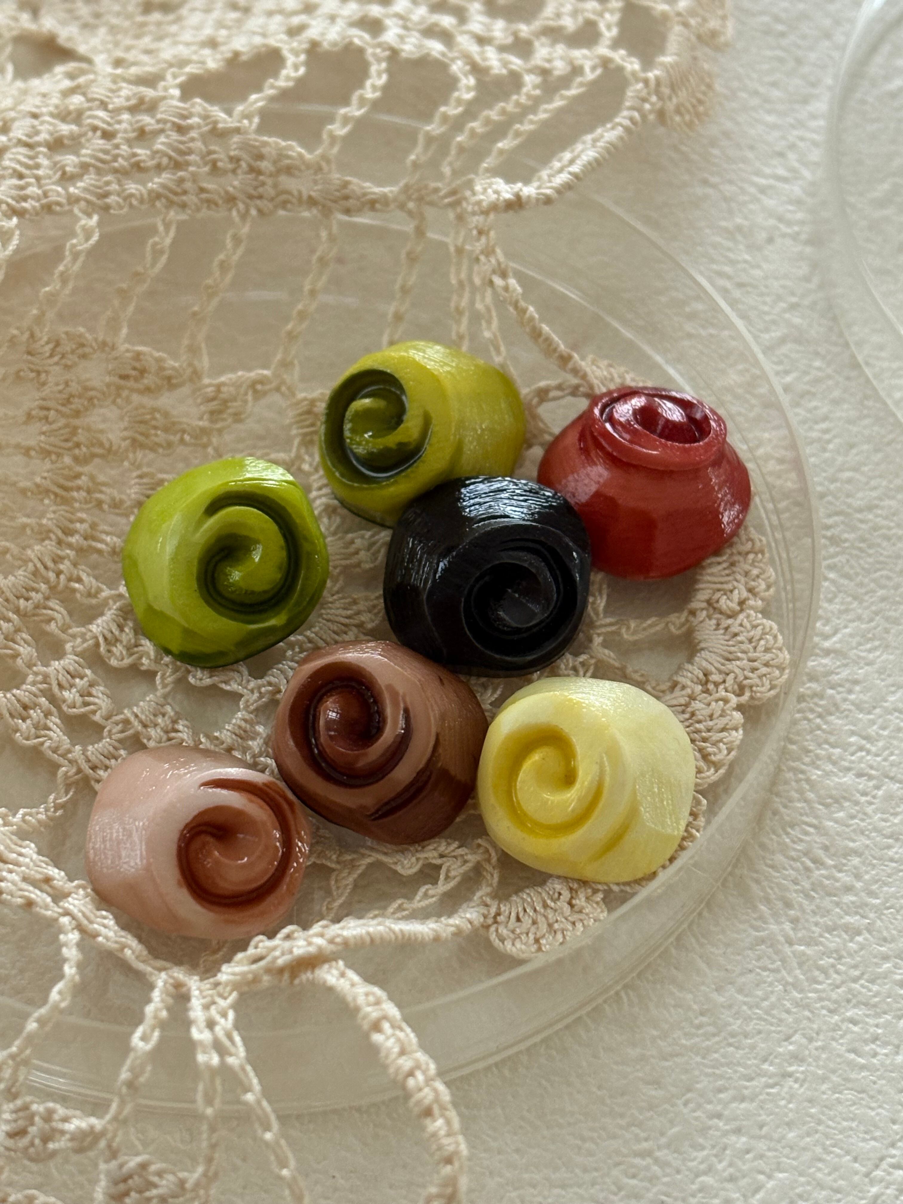 Japanese Vintage ボタン 15mm フラワー Rose デッドストック アクセサリーパーツ 装飾材 カルトナージュ