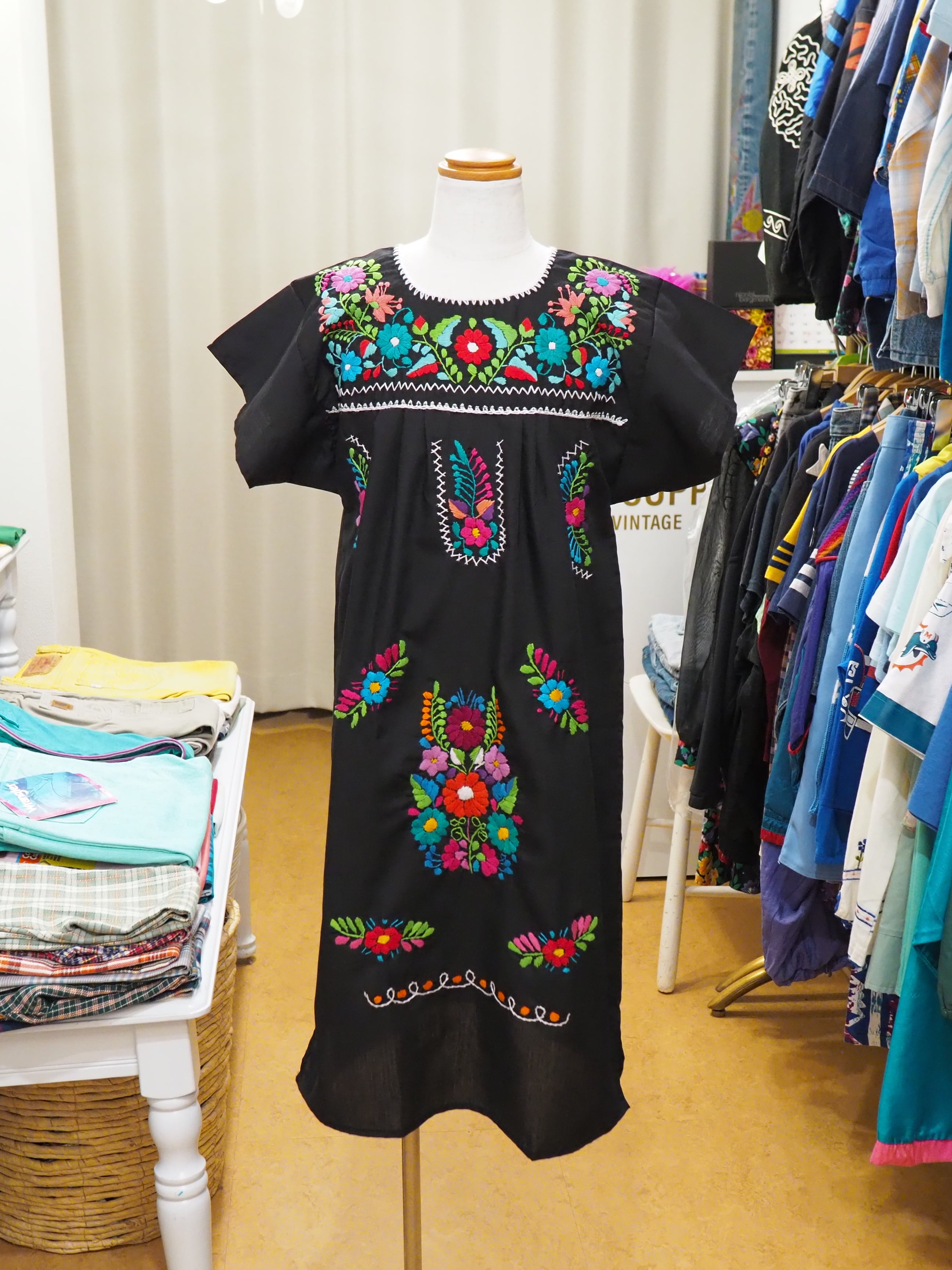 130-140㎝ メキシコ刺繍ワンピース 新品セレクト商品 | HONEY SUPPLY